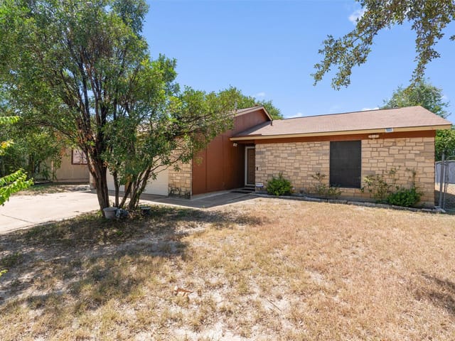5408 King Henry DR