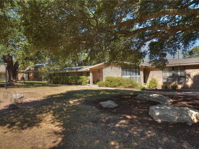 5410 Western Hills Dr