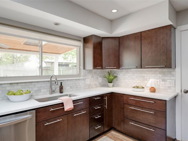 5423 Fairmont CIR