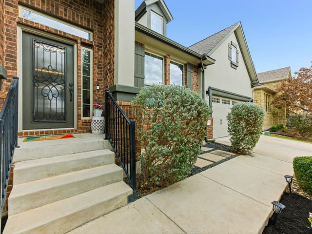 5425 Cherokee Draw Rd - front exterior - Luxury home in Sweetwater Sec 1 Village G-1, Austin, TX
