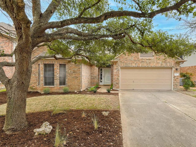 5427 Moon Shadow Dr