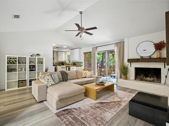 5430 Salem Walk Dr
