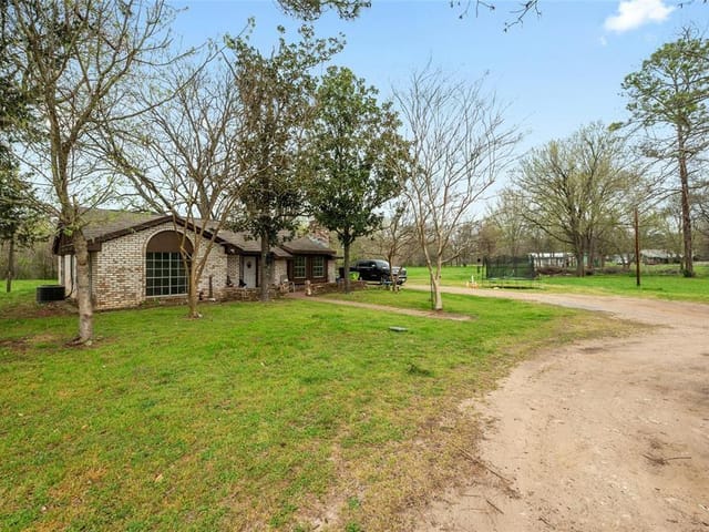 548 N State Highway 95