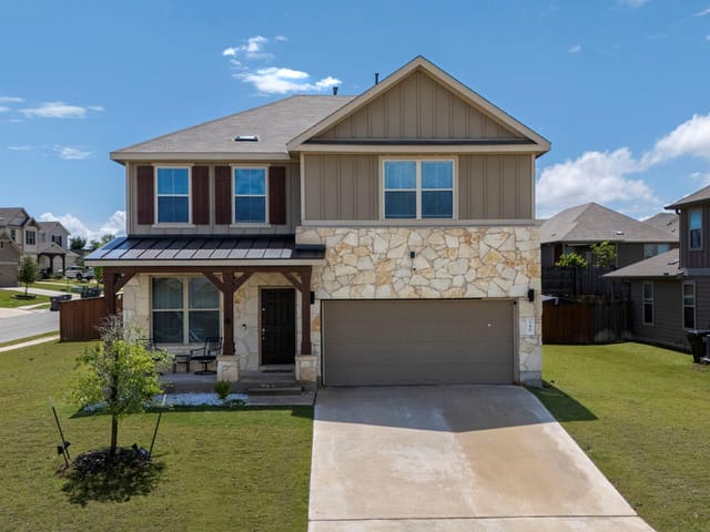 548 Purple Heart DR