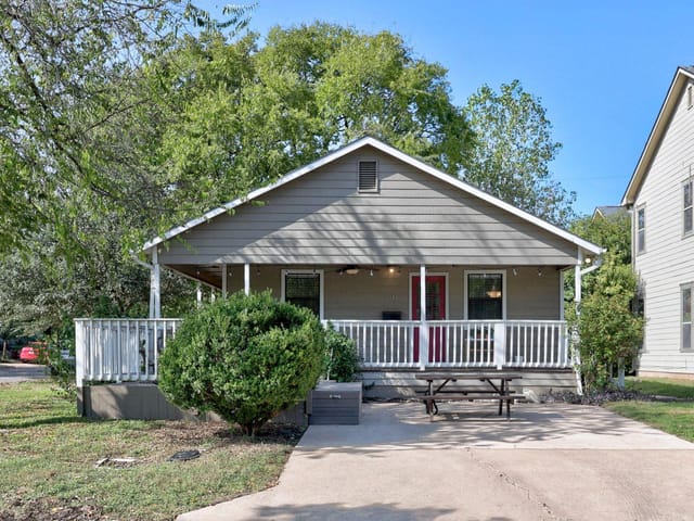 5500 Evans Ave