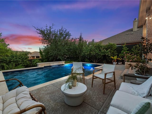 5501 Brady Bayou Cv