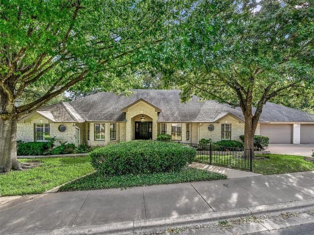 5503 S Scout Island Cir