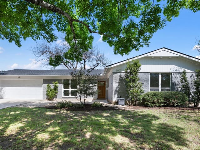 5507 Mapleleaf DR