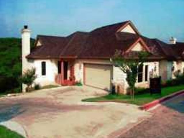 5507 OAKWOOD Cv Unit #A