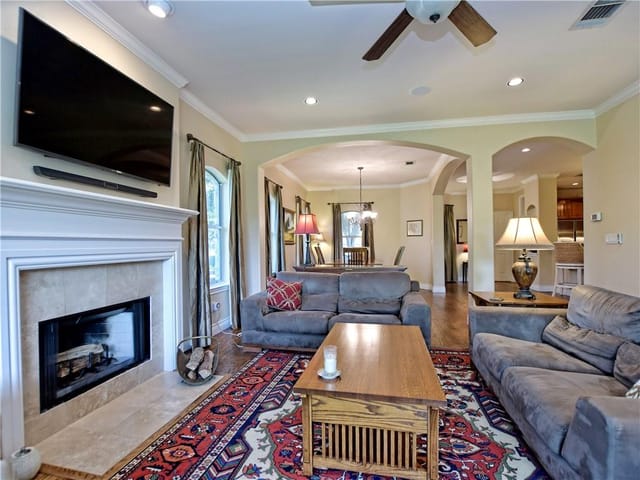 5507 Oakwood Cv Unit #B