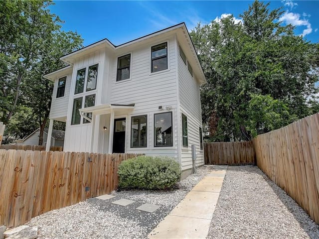 5507 Woodrow Ave Unit #B