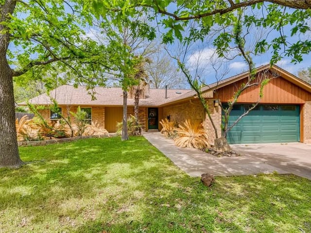 5508 Wagon Train Rd