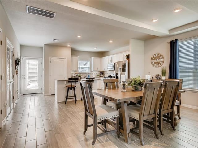 5509 Charles Merle Dr Unit #23