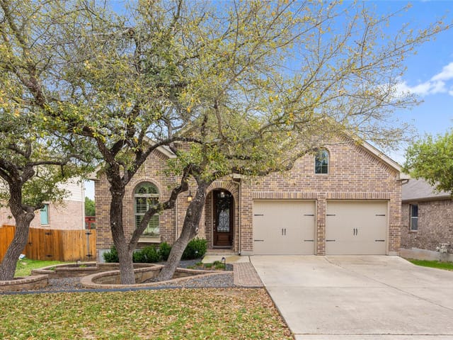 551 Catalina Ln