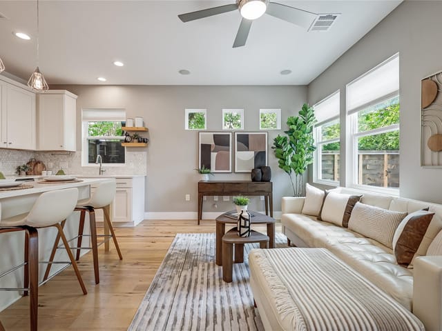 5512 Duval ST Unit #2