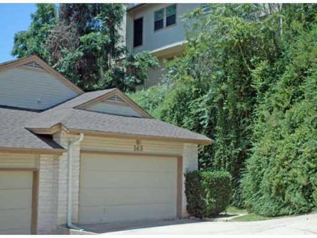 5512 Oakwood Cv 142 Unit #142