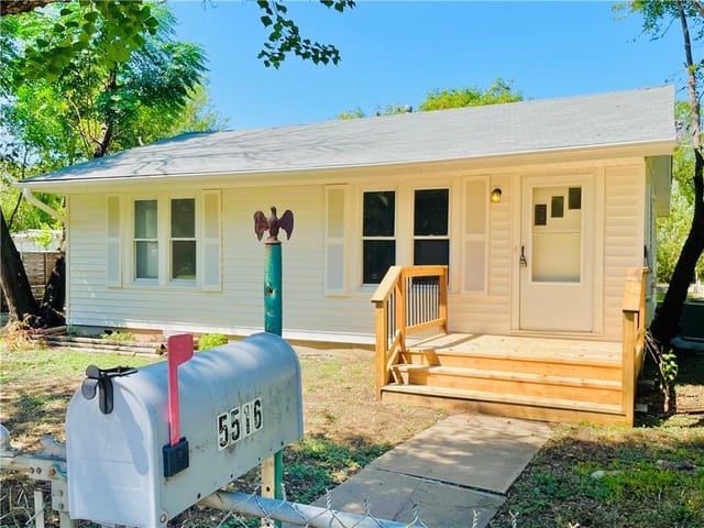 5516 Joe Sayers Ave
