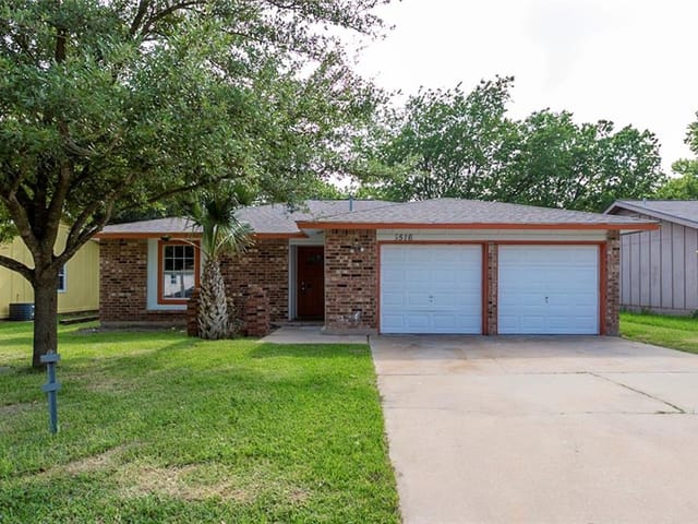 5516 Peppertree Pkwy