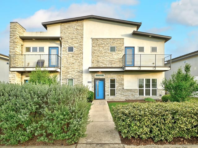 5517 Charles Merle DR Unit #B