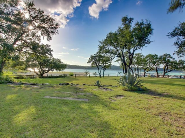 5520 W Beach CIR - property photo 1 - Luxury home in Austin, TX
