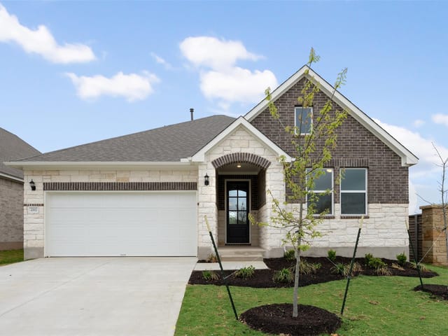 553 Redding WAY