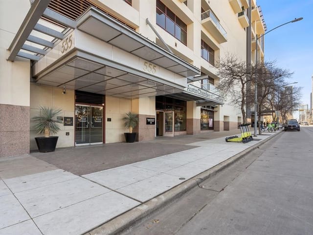 555 E 5th St Unit #2821