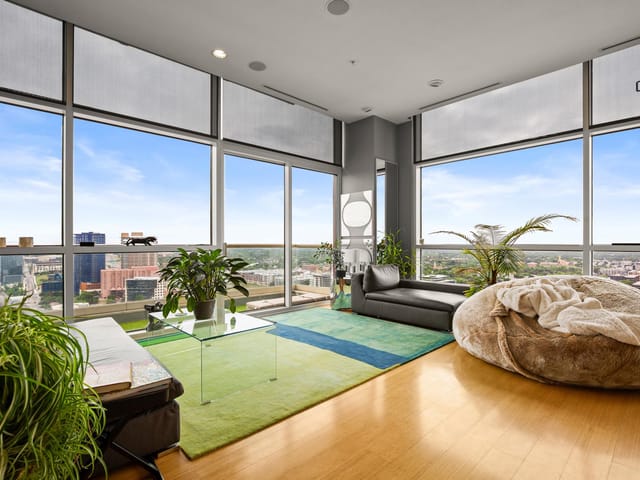 555 E 5th St Unit #2901