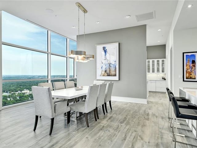 555 E 5th St Unit #3021