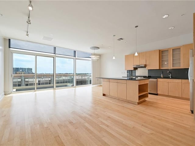 555 E 5th St Unit #521