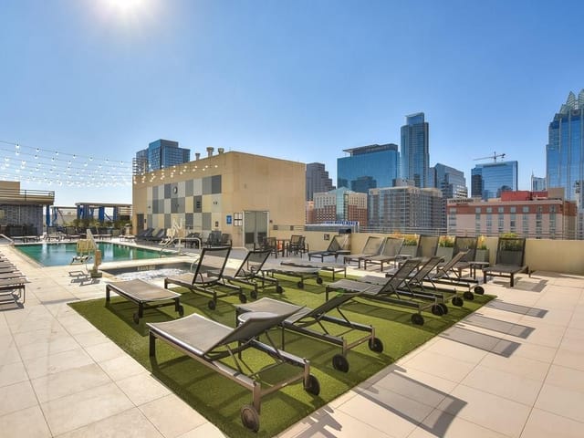 555 E 5th St Unit #527