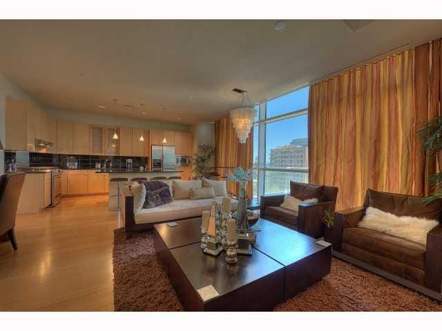 555 E 5th St Unit #825