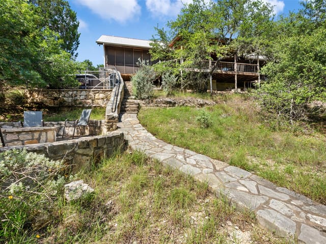 555 Hillsedge RD