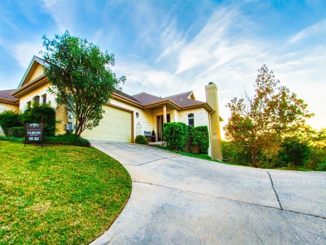5600 Oakwood Cv Unit #B-1