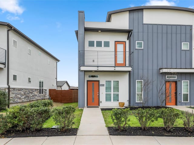 5601 Charles Merle Dr Unit #32