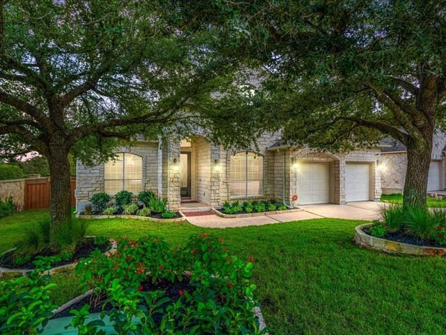 5601 Medicine Creek Dr