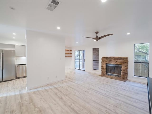 5602 Woodrow Ave Unit #104