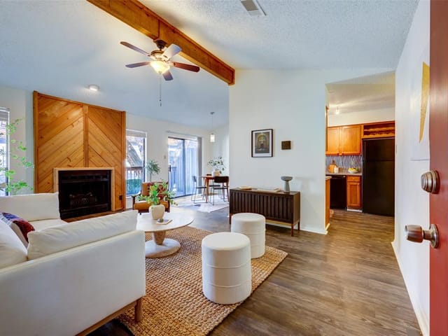 5602 Woodrow Ave Unit #203