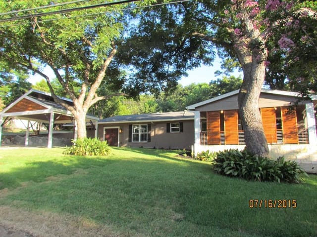 5603 Driftwood Dr