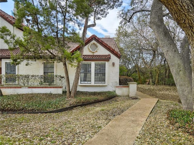 5604 Bonnell Vista St Unit #E-6