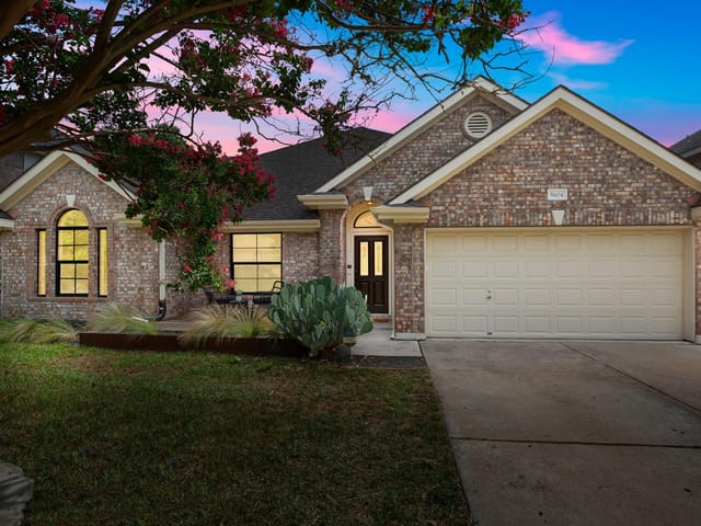5604 Trelawney Ln