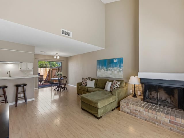 5604 Woodrow Ave Unit #15