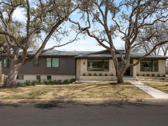 5605 Ridge Oak Dr
