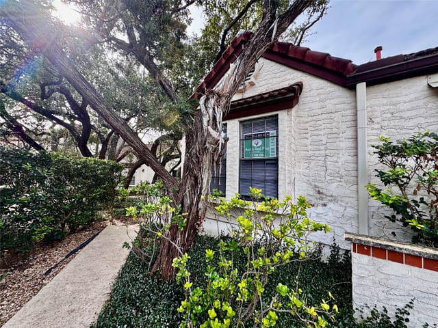5606 Bonnell Vista ST Unit #D1