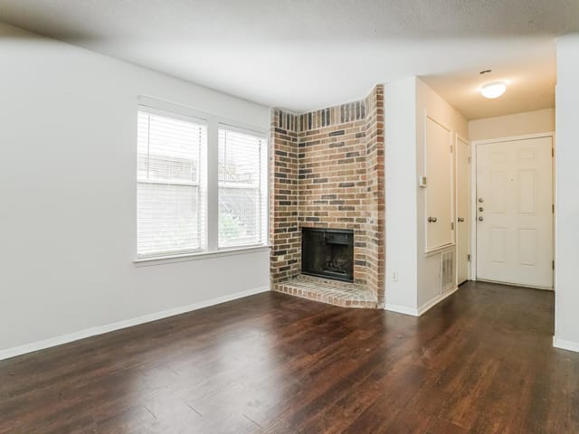 5608 Cougar DR Unit #107