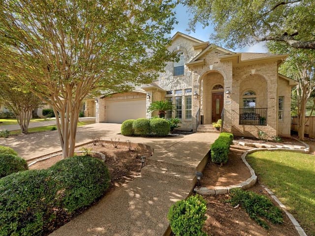 5608 Medicine Creek Dr