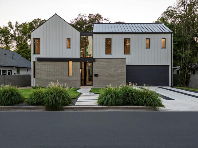 5608 Woodview