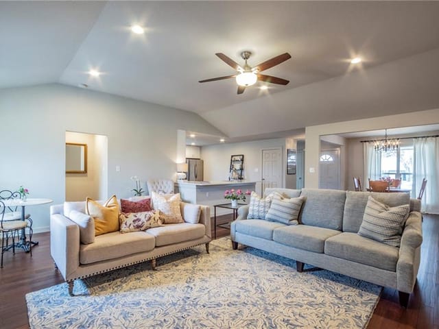5609 Chadwyck Dr