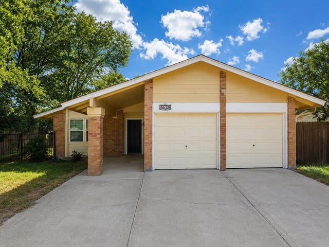 5610 Tallow Tree DR