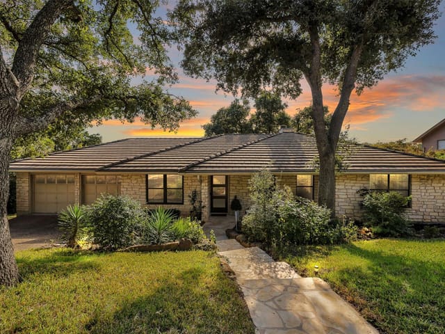 5611 Painted Valley Dr