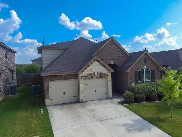 5611 Sabbia DR